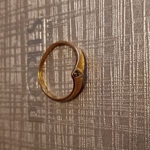 10k gold ring with tiny diamond, 20 years old, size 6 🙂